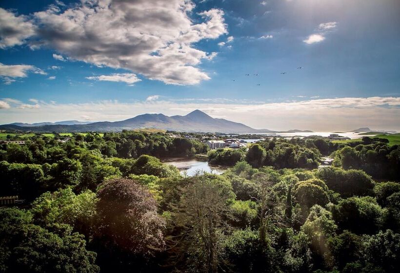 Castlecourt Hotel, Spa & Leisure