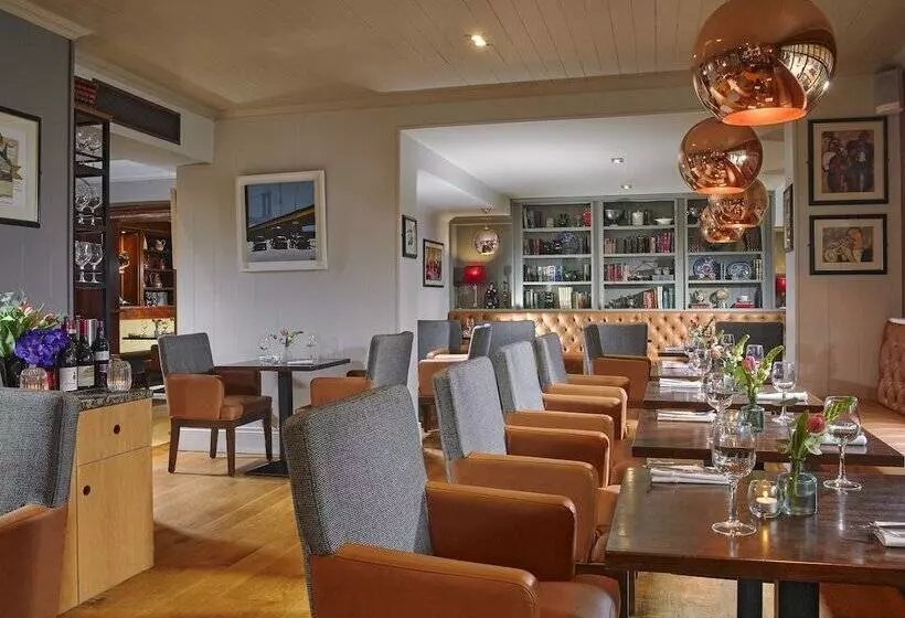 Castlecourt Hotel, Spa & Leisure