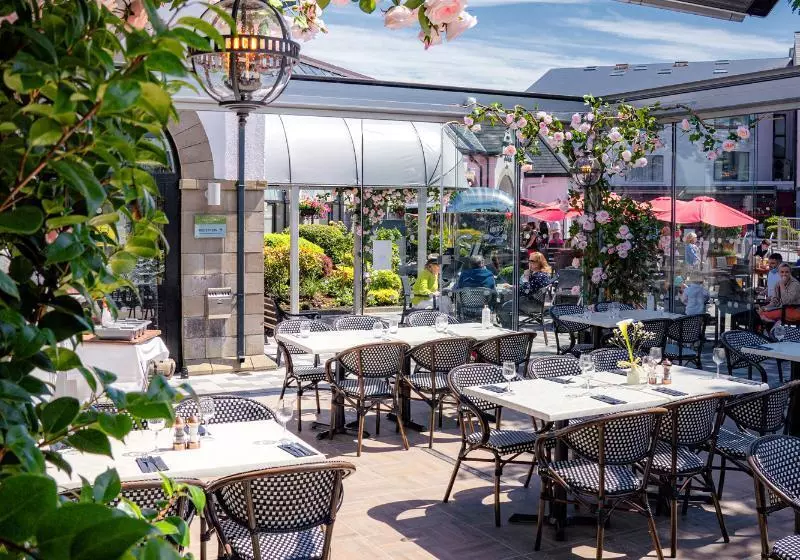 Castlecourt Hotel, Spa & Leisure