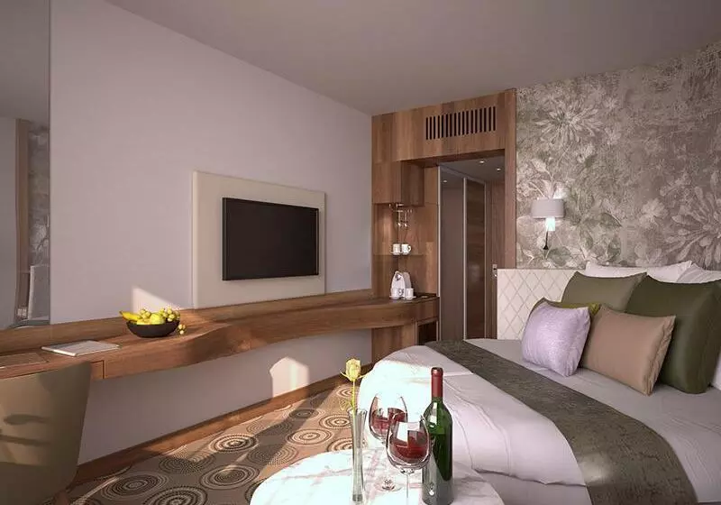 酒店 Carbona Thermal Spa