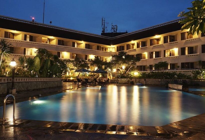 هتل Santika Premiere Jogja