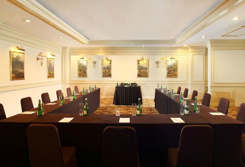 هتل Santika Premiere Jogja