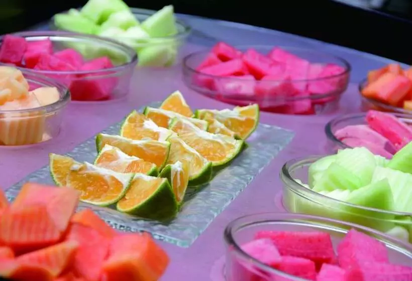 Отель Santika Premiere Jogja