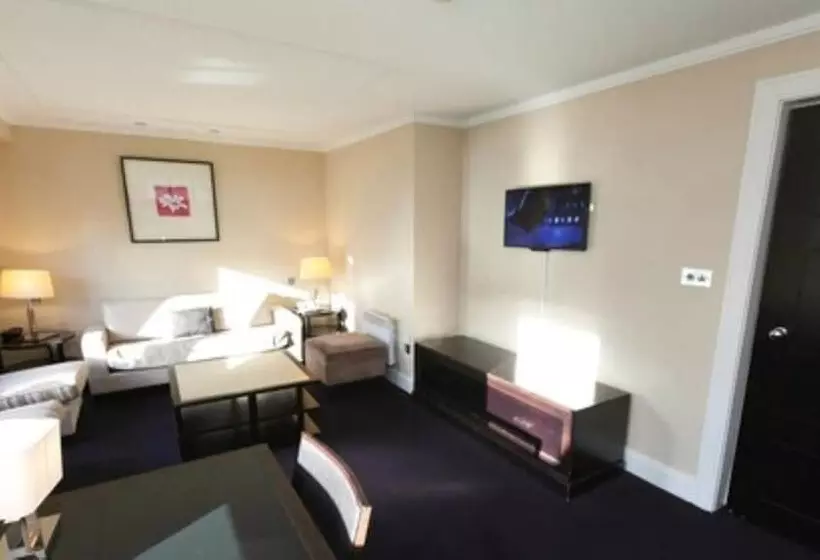 酒店 Shamrock Lodge