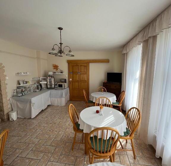 Motell Kiskut Liget Pension