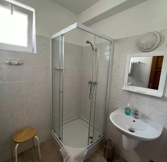 汽车旅馆  Kiskut Liget Pension