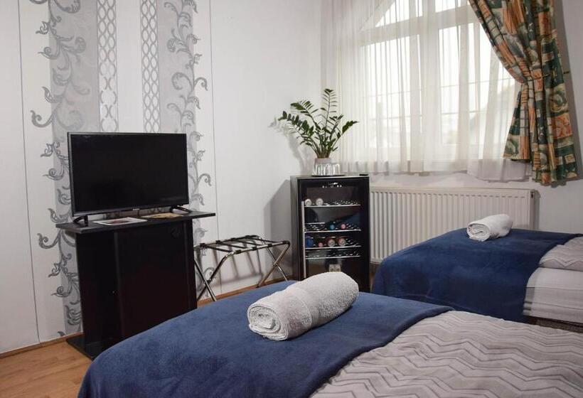 Motell Kiskut Liget Pension