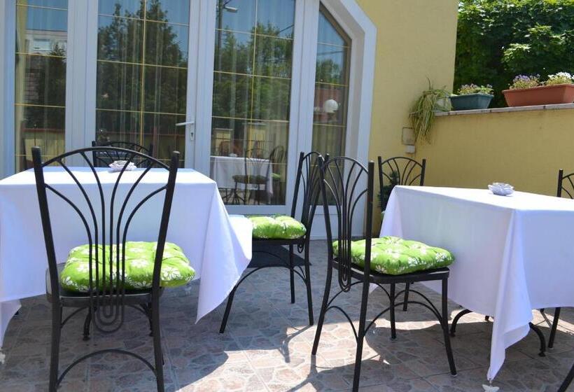 Motell Kiskut Liget Pension