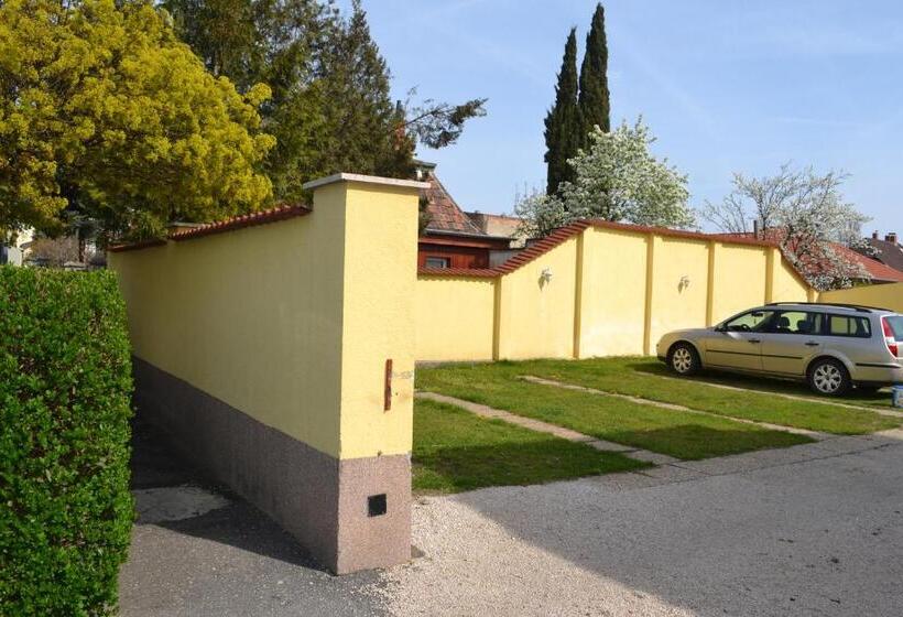 Motell Kiskut Liget Pension