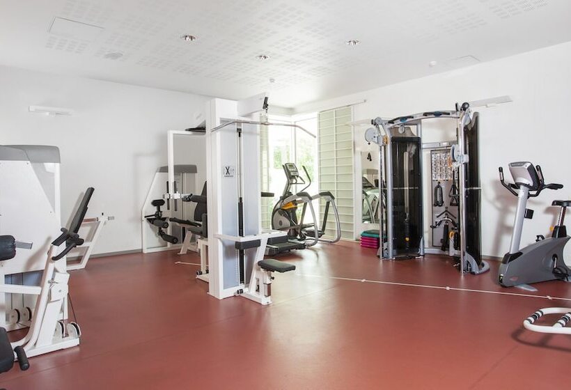 هتل Backbyn Kartano