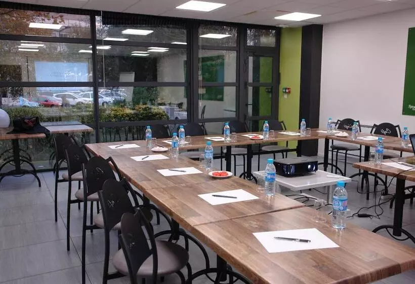 Brit Hotel Confort Rouen Centre