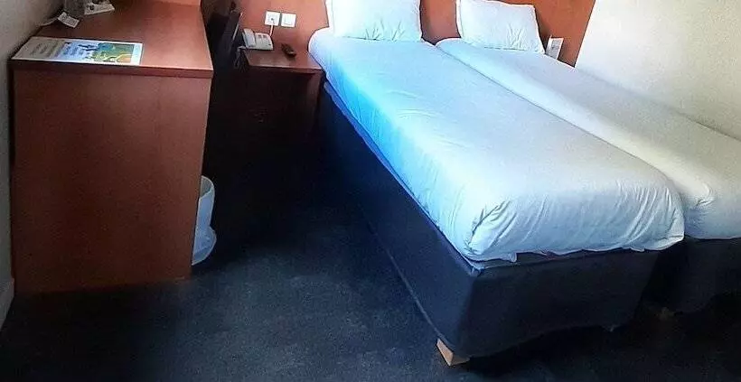 Brit Hotel Confort Rouen Centre