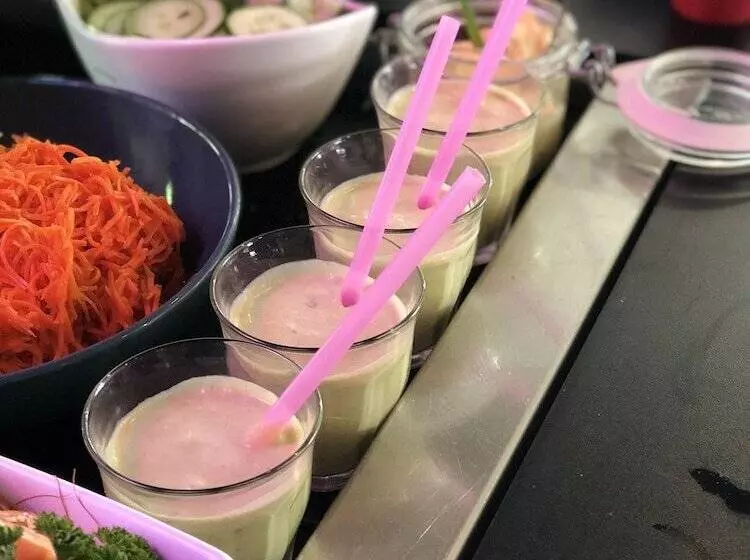 Отель Campanile Bayeux