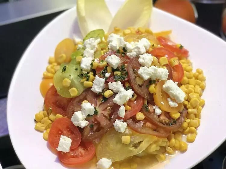 Отель Campanile Bayeux