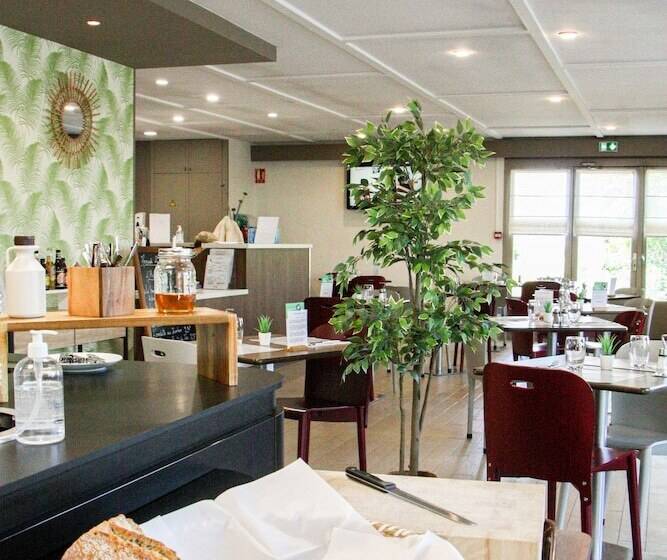 هتل Campanile Lille Sud Douai Cuincy