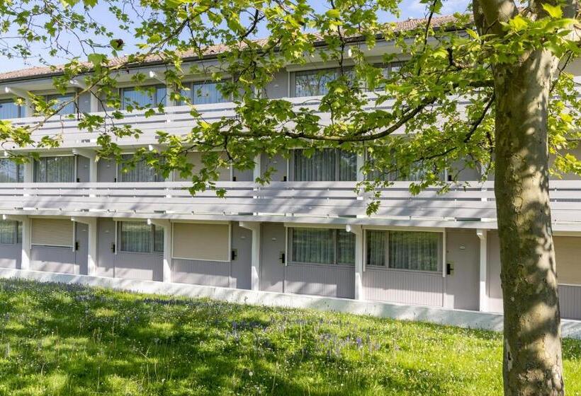 Отель The Originals City, Hôtel Mâcon Nord