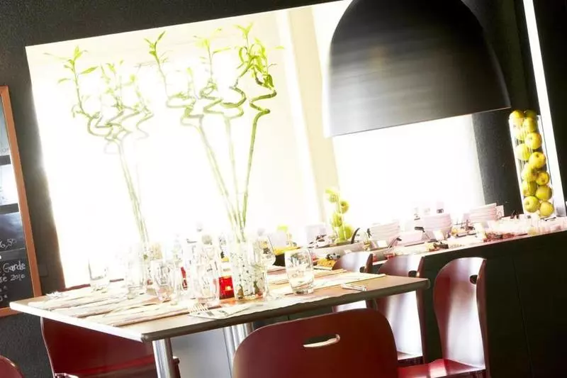 호텔 Campanile Nimes Centre  Mascarbonnel