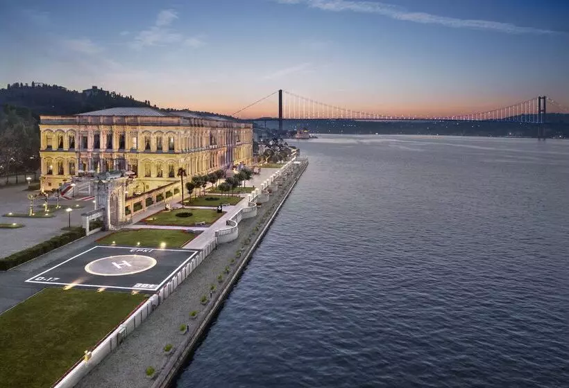 Hotel Çırağan Palace Kempinski Istanbul