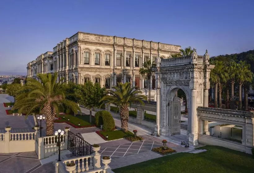 Hotel Çırağan Palace Kempinski Istanbul