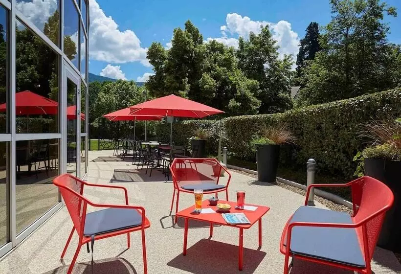 בית מלון כפרי Ibis Archamps Porte De Genève