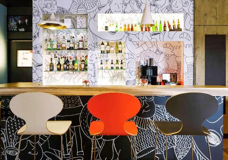 هتل Ibis Versailles Chateau