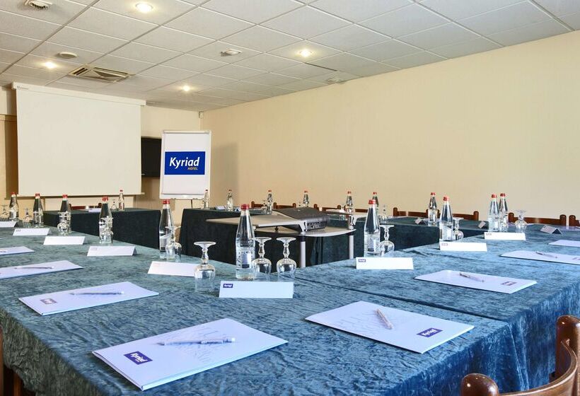 هتل Kyriad Direct Saint Dizier