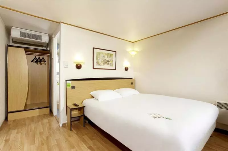 Отель Kyriad Direct Saint Dizier