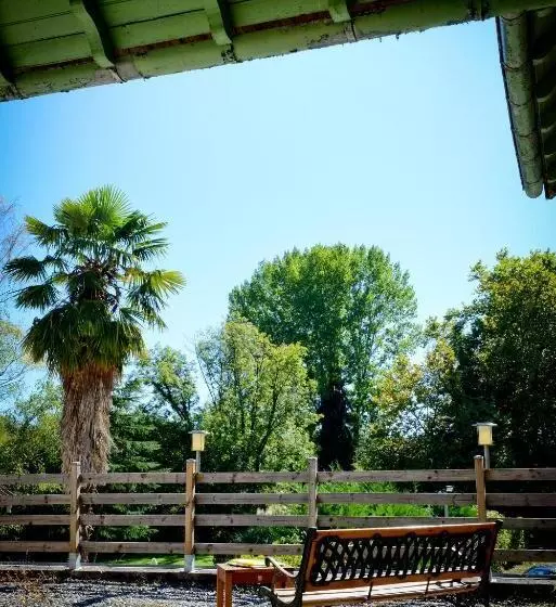 ホテル Logis Hostellerie Du Neez