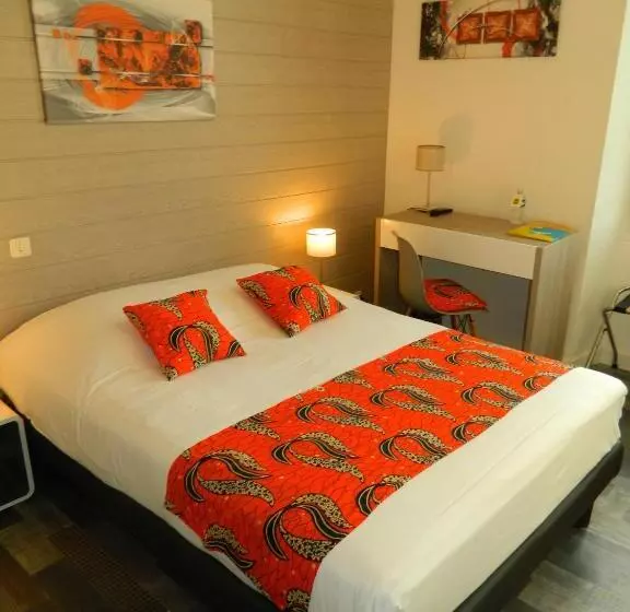 ホテル Logis Hostellerie Du Neez