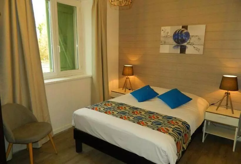 ホテル Logis Hostellerie Du Neez