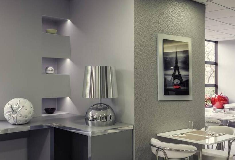 هتل Mercure Cergypontoise Centre