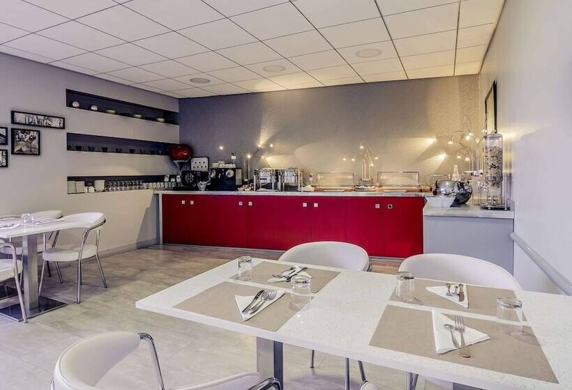 هتل Mercure Cergypontoise Centre