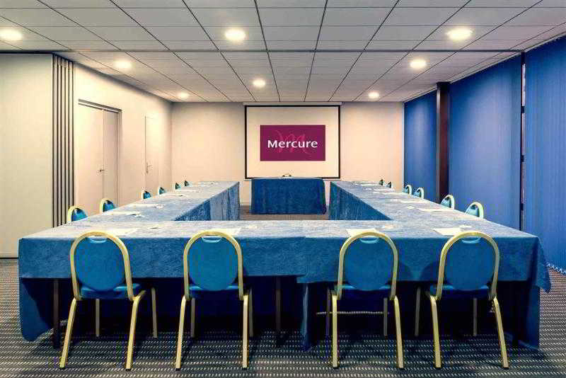 هتل Mercure Cergypontoise Centre