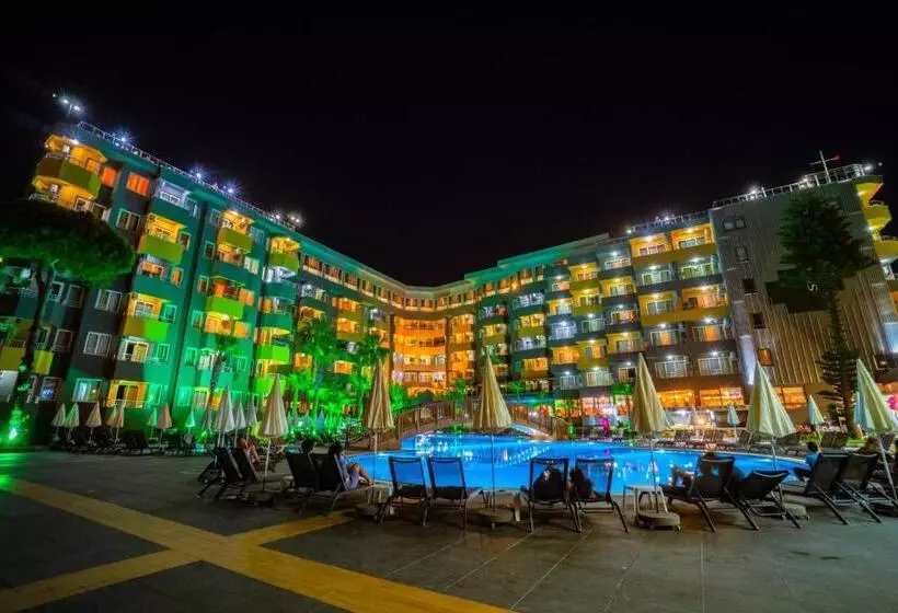 Hotel Senza Grand Santana