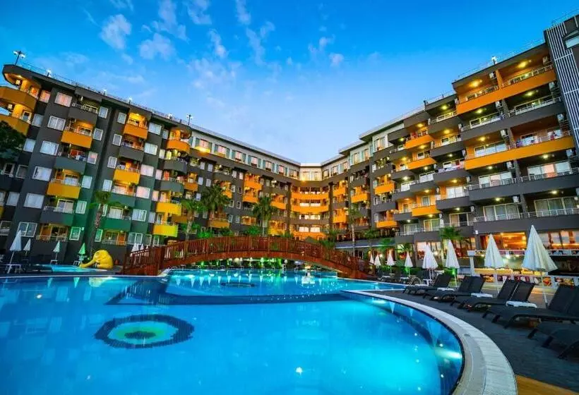 Hotel Senza Grand Santana