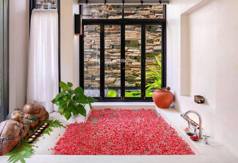 Novotel Rayong Rim Pae Resort