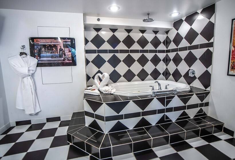 住宿加早餐  The Anniversary Inn   Logan