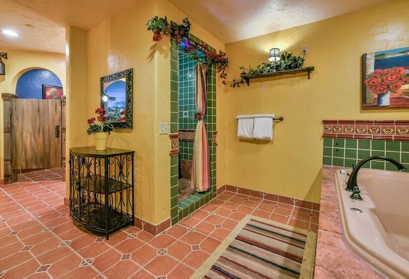 住宿加早餐  The Anniversary Inn   Logan