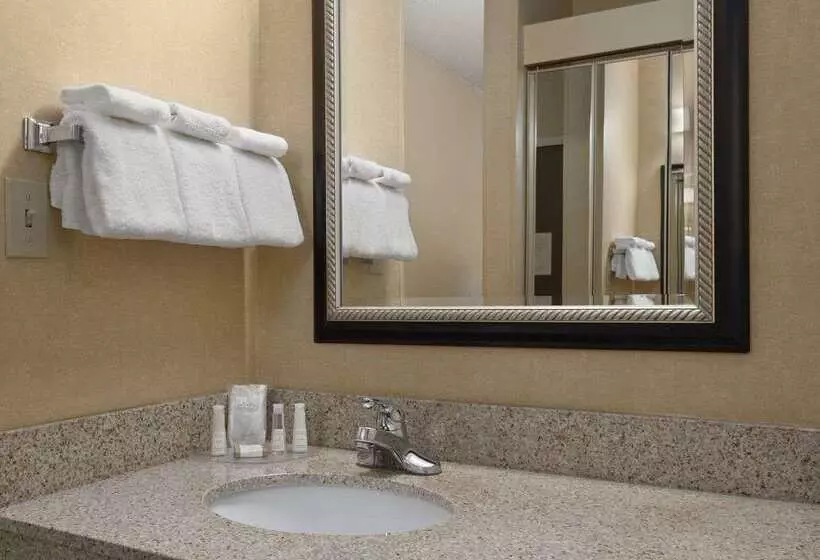 هتل Baymont By Wyndham Columbia Northwest