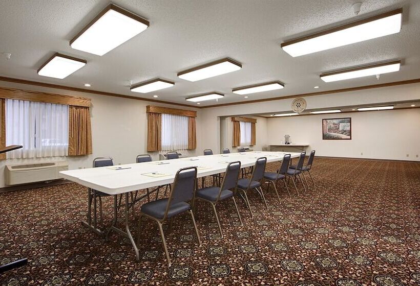 فندق Baymont By Wyndham Robinson