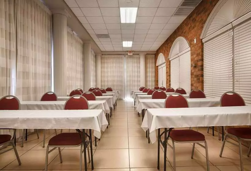 ホテル Best Western Greenville Airport