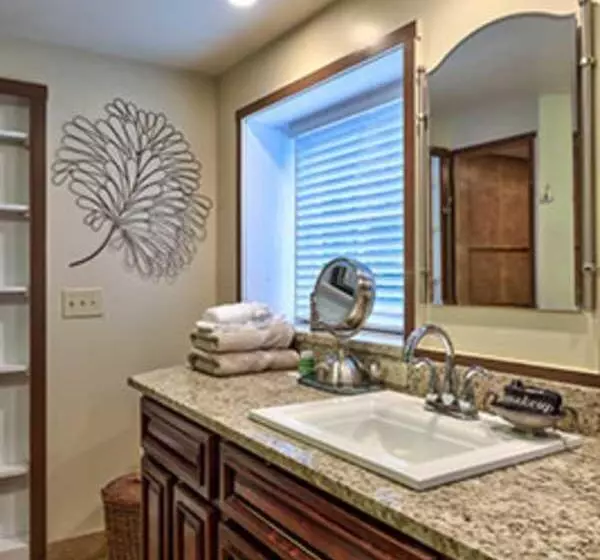 فندق Cedar Crest Inn