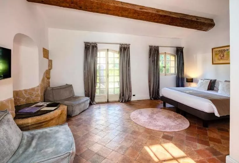 酒店 Château De La Pioline