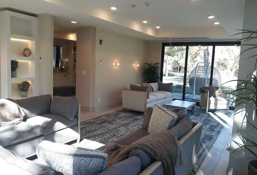 Hotel Cliffrose Springdale, Curio Collection By Hilton