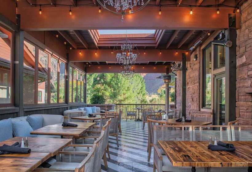 Hotel Cliffrose Springdale, Curio Collection By Hilton