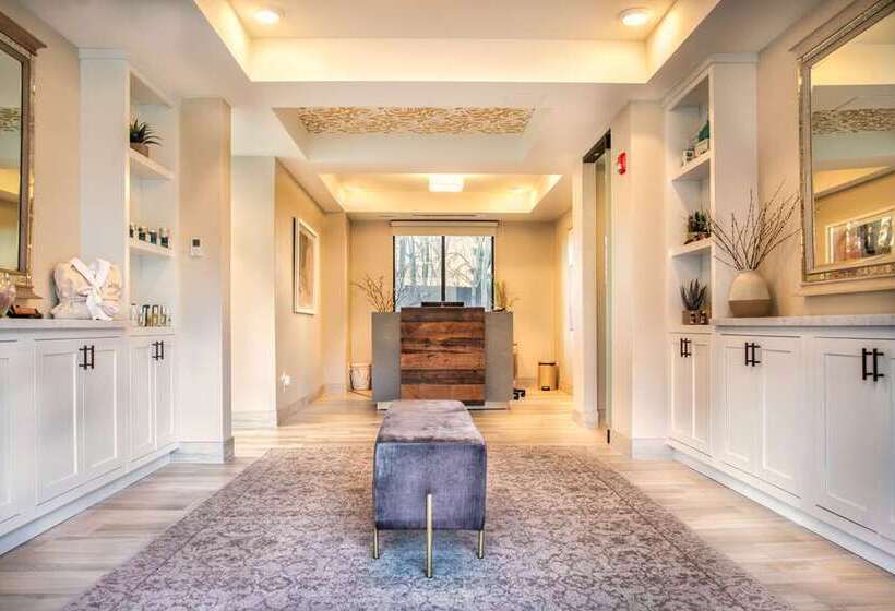 Hotel Cliffrose Springdale, Curio Collection By Hilton