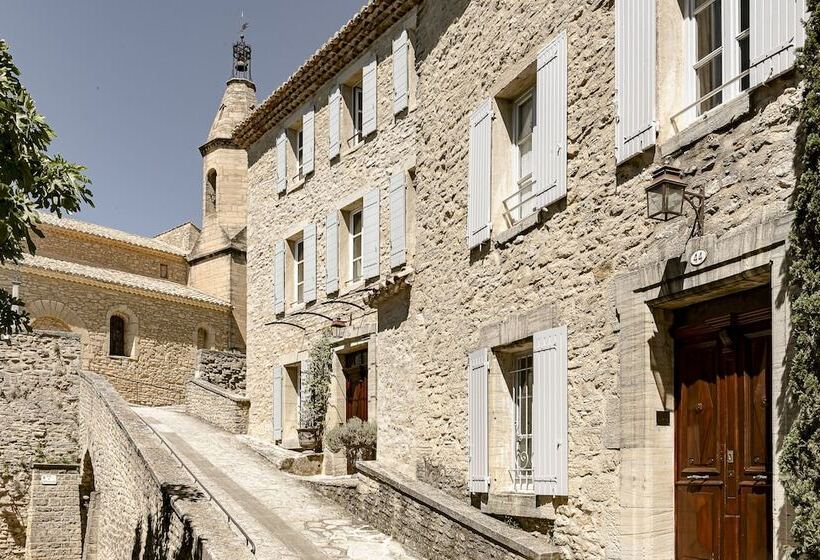 فندق Crillon Le Brave