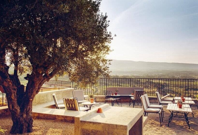 فندق Crillon Le Brave