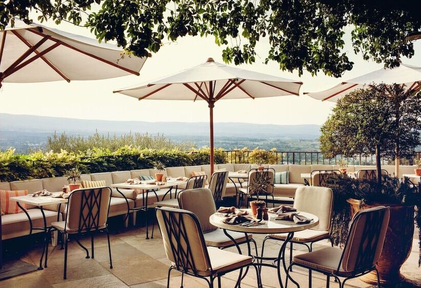 فندق Crillon Le Brave