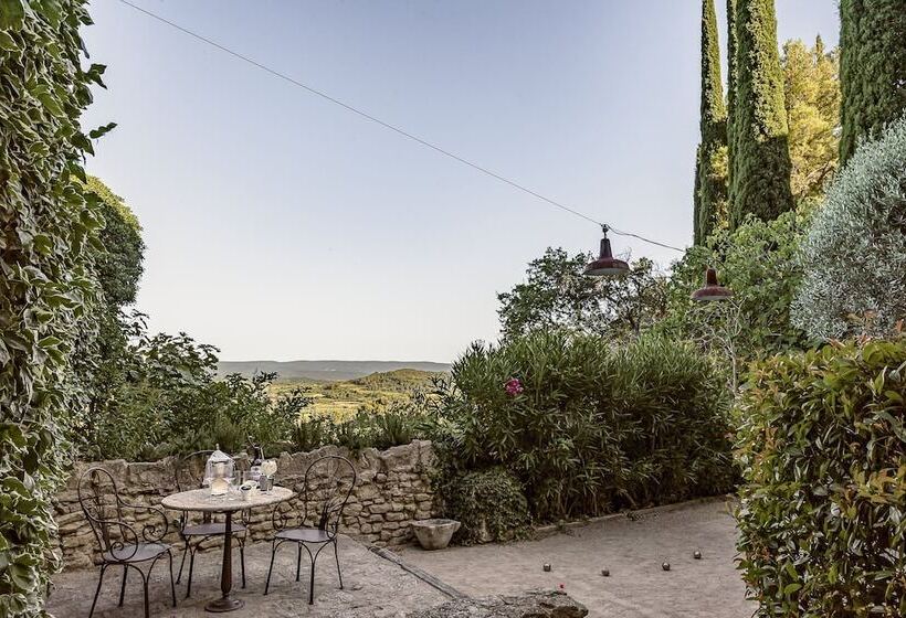 فندق Crillon Le Brave